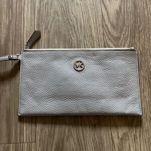 Michael Kors wristlet
